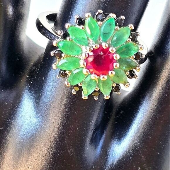 Natural Ruby, Emerald & Black Spinel 925 Sterling Silver Ring - Picture 7 of 10
